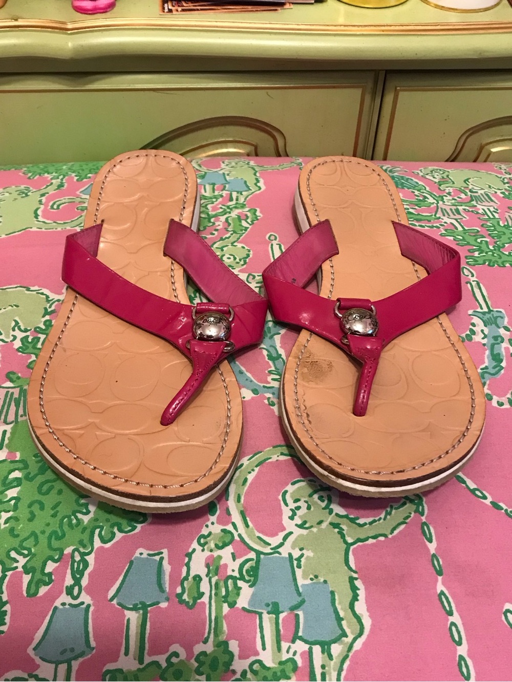 Coach Madie Pink Patent Leather Thong Sandals Women's Size 9.5 B